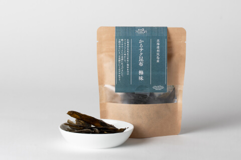 北海道利尻島産　かるサク昆布　梅味