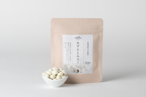 北海道産小豆使用 あずきとみるく